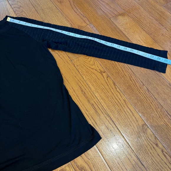 Canadian Individually Fashioned Long Sleeve Base Layer - Picture 7 of 10